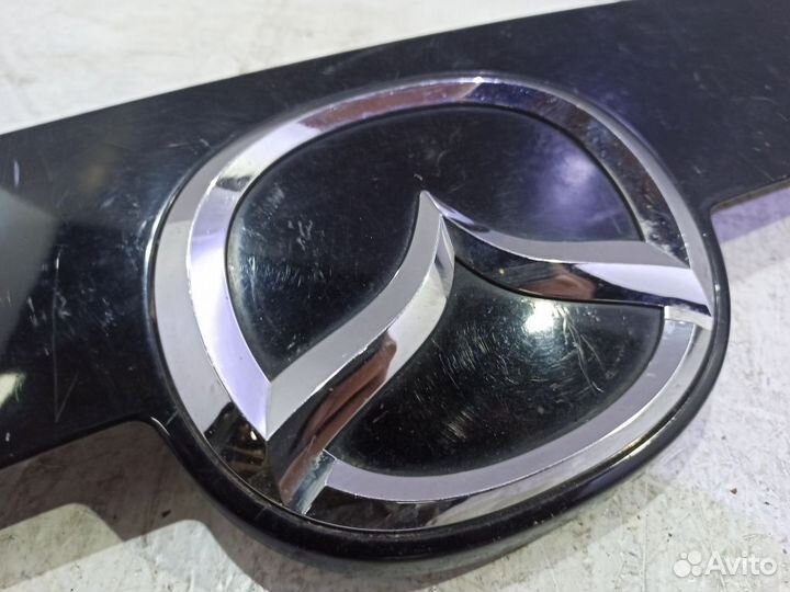 Накладка двери багажника