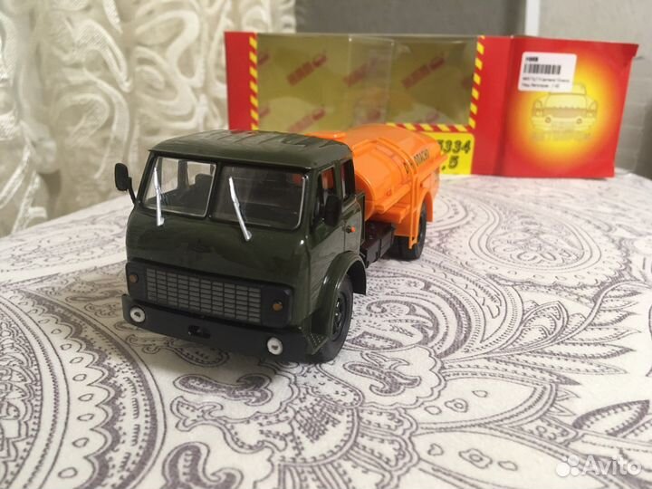 Модель 1/43 маз-5334 тз-7,5 наш автопром