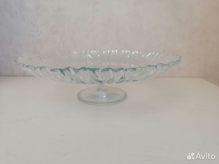 Блюдо для торта на ножке