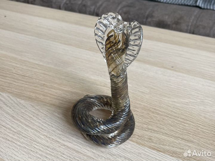 Хрустальная винтажная статуэтка