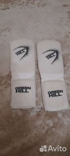 Шлем для карате с защитой