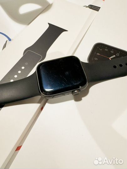 Часы apple watch se 44 mm