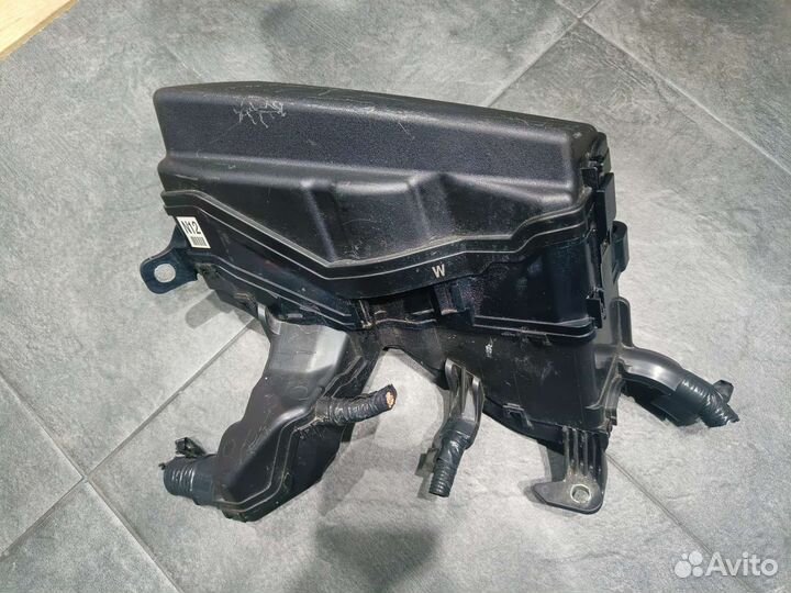 Блок предохранителей Toyota Camry v50