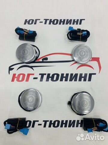 Накладки Burmester в двери с подсветкой W213