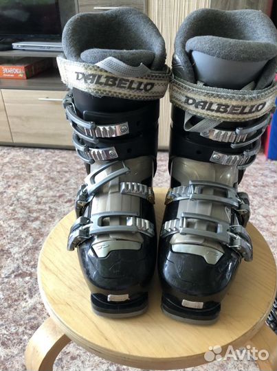 Горнолыжные ботинки женские