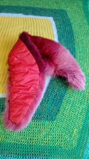 Воротник песцовый, выглядит богато, в идеальном со