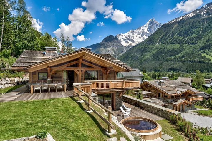 Дом 420 м² на участке 30 сот.