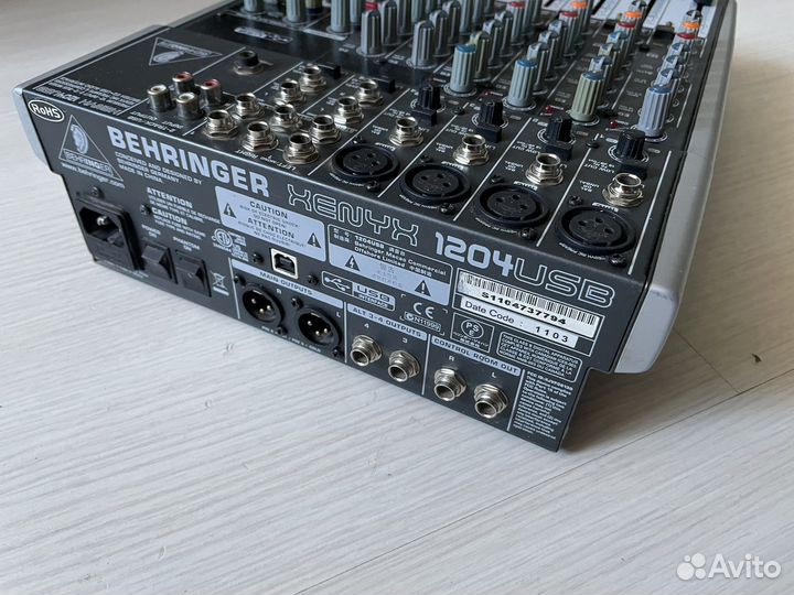 Микшерный пульт behringer 1204usb