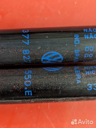 Амортизаторы багажника Volkswagen Pointer