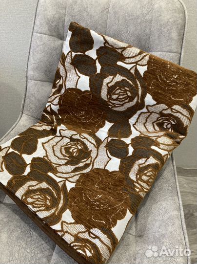 Покрывало на кровать новое