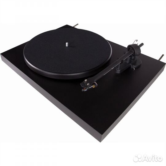 Pro-Ject debut III DC black OM5e