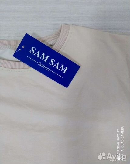 Костюм новый 48