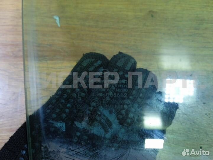 Стекло двери передней Мазда 3 BL