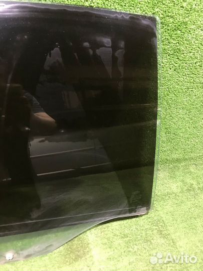 Стекло задней правой двери Ford Focus 1 хэтчбек