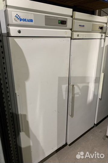 Холодильник Polair 700л