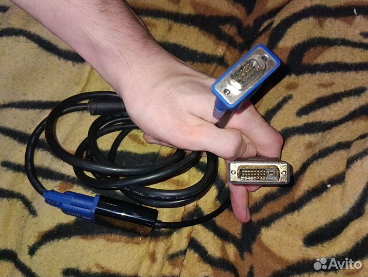 Переходник DVI на VGA. Со шнуром VGA VGA 2 метра