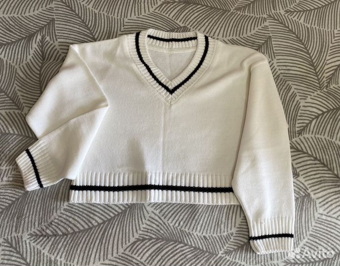 Свитер женский