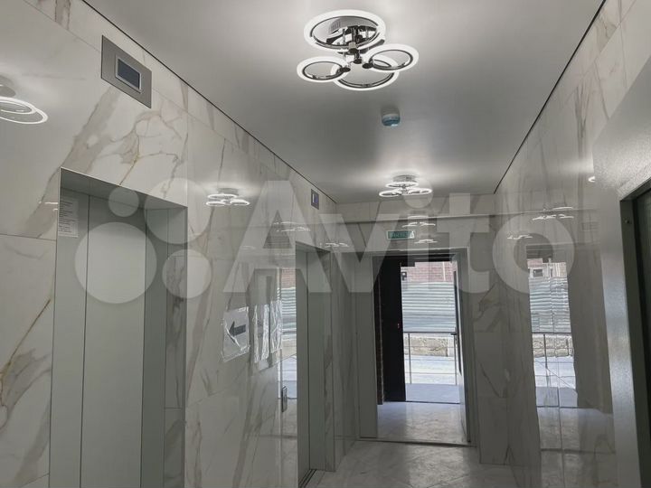 3-к. квартира, 90 м², 9/15 эт.