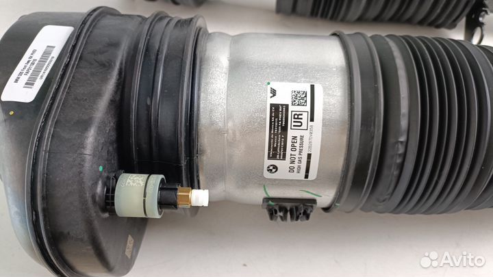 Передний пневмоамортизатор BMX X6 (G05 G06)