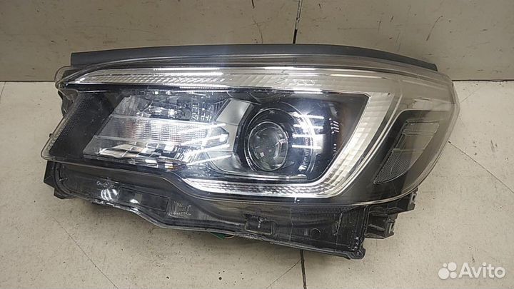 Фара левая Subaru Forester
