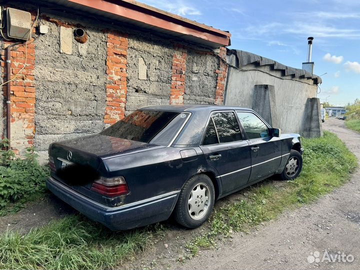 Разбор мерседес 124 2.2 АКПП 1994