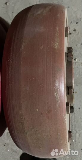 Колесо стальное внешний диаметр 400, внутр.70, шир