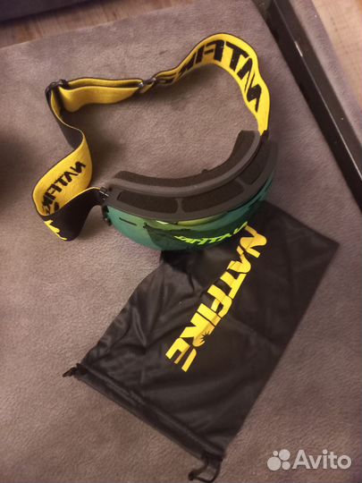 Горнолыжные очки