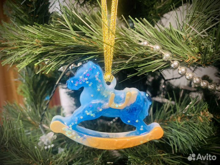 Елочные игрушки из эпоксидной смолы