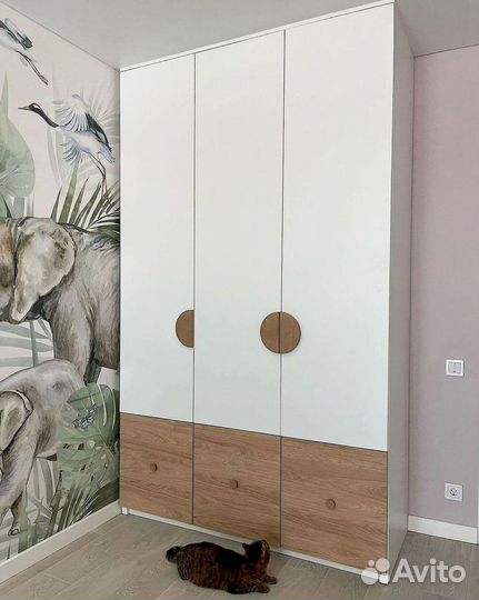 Шкафы на заказ прямые и угловые