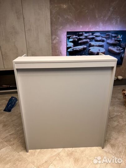 Стол реснпшн