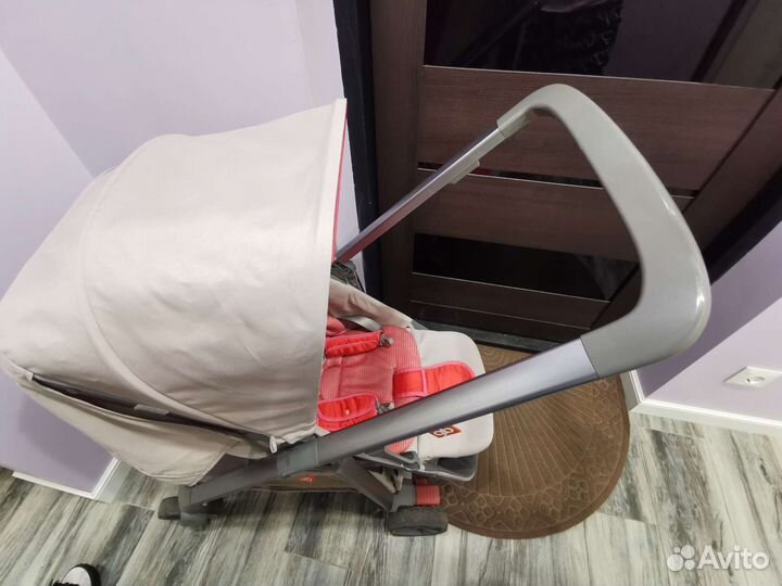 Прогулочная коляска gb