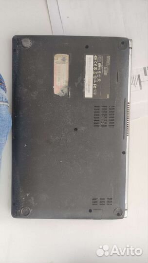 Продам ноутбук Samsung с i3