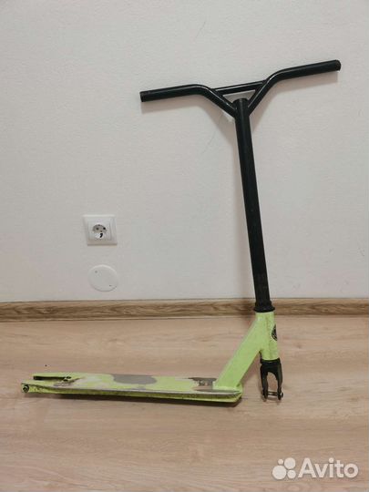 Трюковой самокат