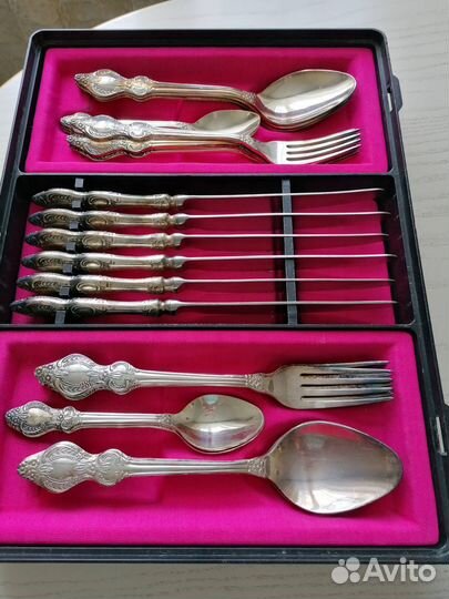 Набор столовых приборов из мельхиора 24 предмета