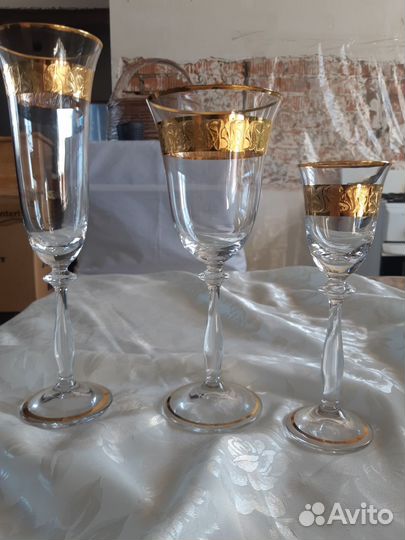 Бокалы для вина и рюмки