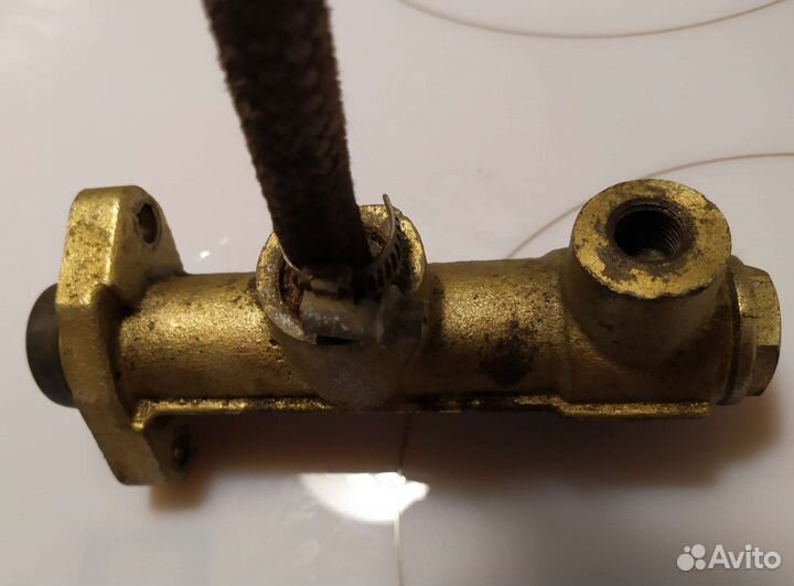 Цилиндр сцепления 2101