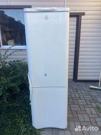 Холодильник не рабочий