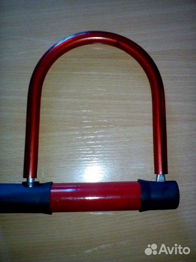 Замок самозащёлкивающийся