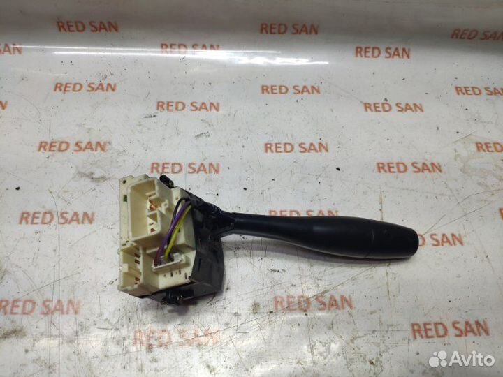 Переключатель поворотов Mitsubishi Pajero Sport