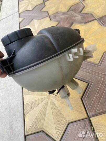 Расширительный бачок mercedes w212