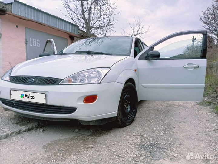 Ford Focus 1.6 МТ, 2005, 300 000 км