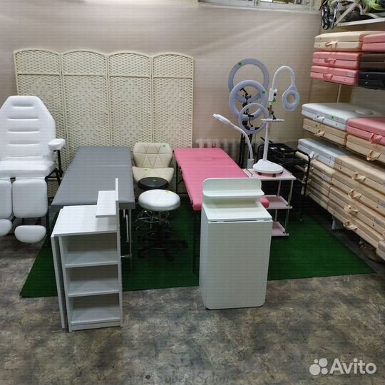 Тележка косметологическая