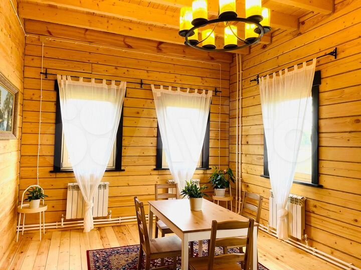 Дом 155,7 м² на участке 9,5 сот.