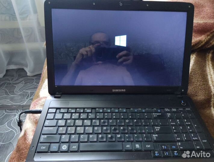 Ноутбук samsung