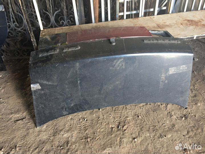 Двери задняя левая и правая, крышка багажника 2110