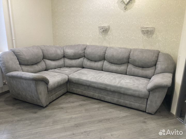 Продам угловой диван бу