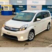 Toyota Isis 1.8 CVT, 2013, 72 084 км, с пробегом, цена 1 200 000 руб.