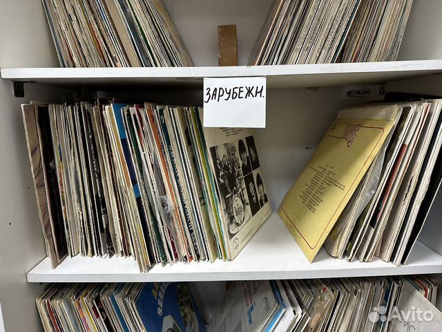 Виниловые пластинки, кассеты, сд диски, книги