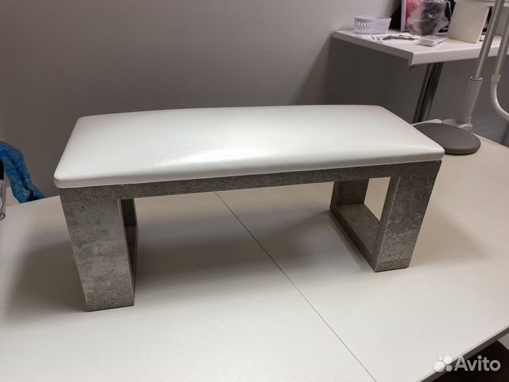 Подставка для рук (маникюрная)