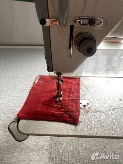Швейная машина Siruba